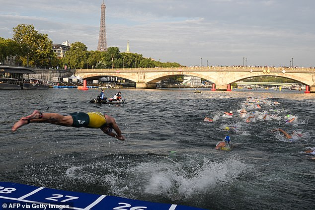 Men's triathlon swimming practice now uncertain