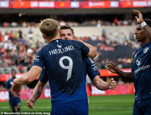 Rasmus Hojlund fired Man United into an early lead before limping off injured minutes later