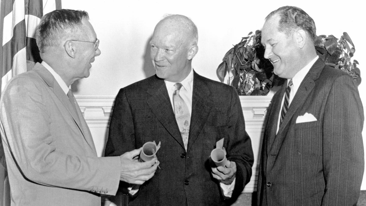 Eisenhower with Huge Dryden, T. Keith Glennan of NASA