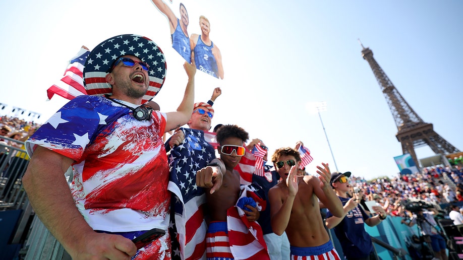 USA fans cheer