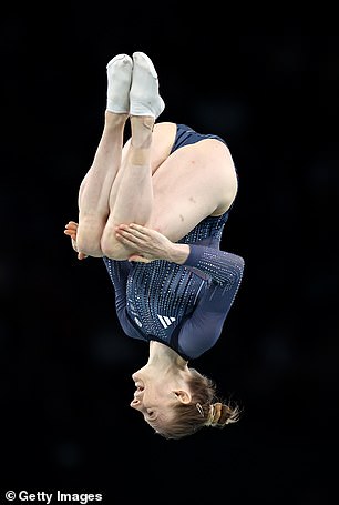 Page pictured upside down during her performance in Paris