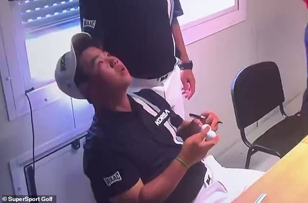 Olympics golfer Tom Kim was seen crying in the club house after missing out on a medal