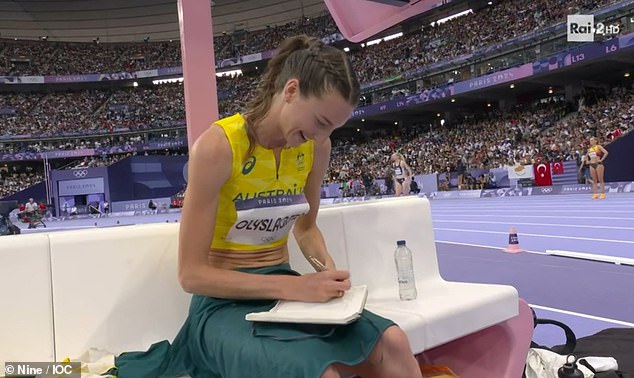 Olyslagers was spotted writing in a diary after each jump in Paris