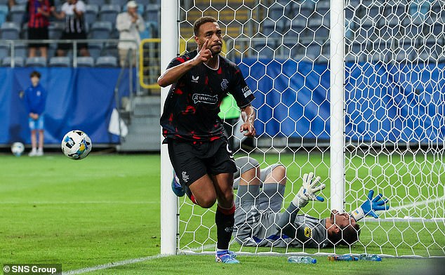 Rangers striker Dessers celebrates after equalising in stoppage time against Dynamo Kyiv