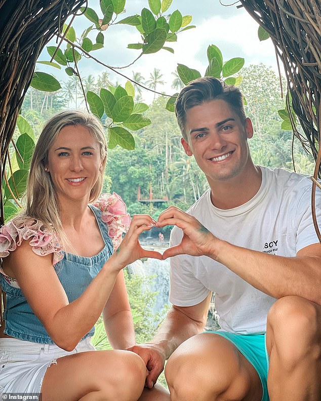 Glaetzer (pictured with wife Nikki) had come fourth at three previous Olympics, leaving him with the dreaded so-called 'chocolate medal'